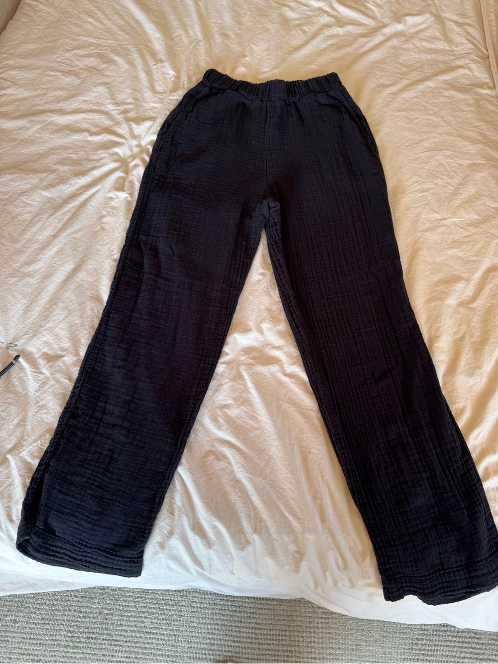 XiRENA Black Gauze Demsey Wide-Leg Pants with Pockets